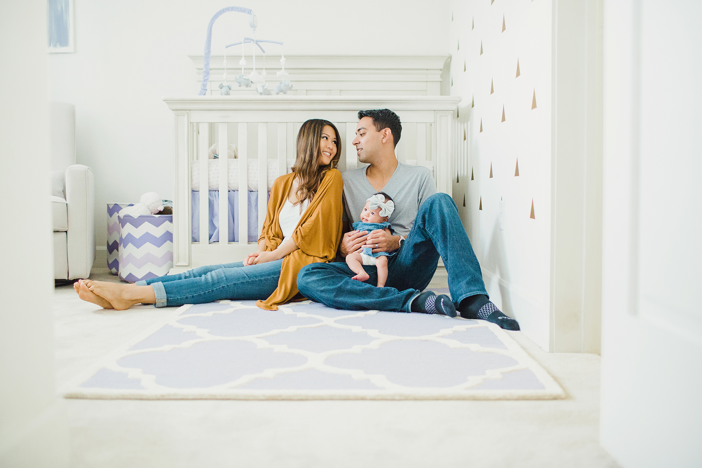 in-home photo sessions, in-home session, lifestyle session, lifestyle maternity